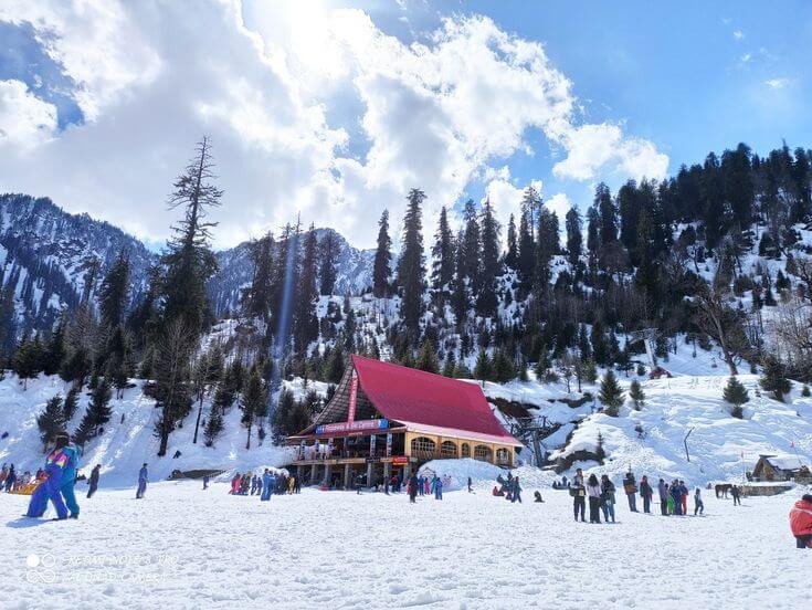 solang valley, manali 
